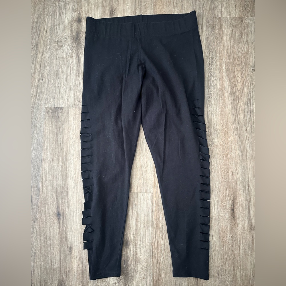 TORRID SIZE 1 1X 14-16 Black Leggings with Side Slits NWOT